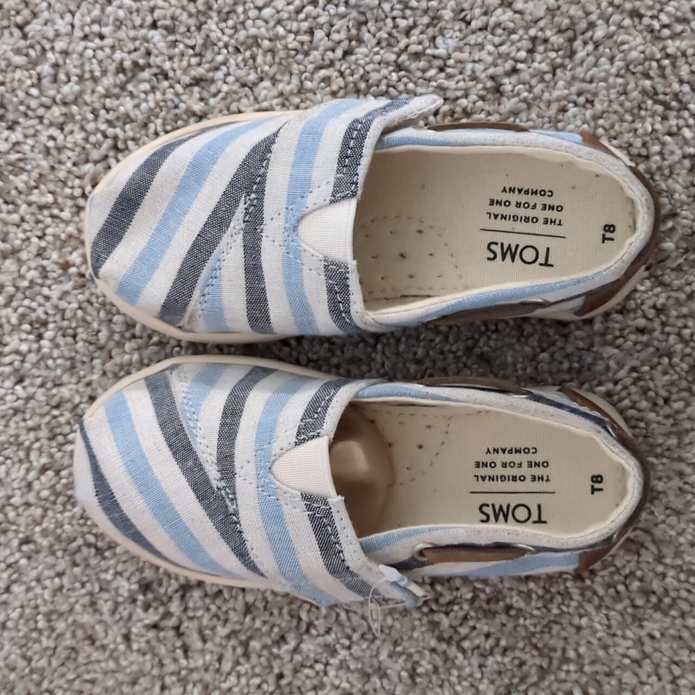 Brand new Kids Toms
